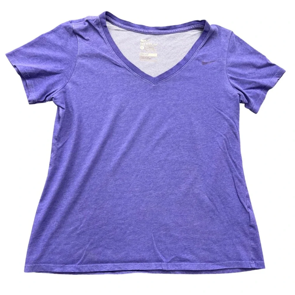 Nike Dri-FIT V-Neck T-Shirt Womens Large Purple Athletic Cut Short Sleeve Tee‎